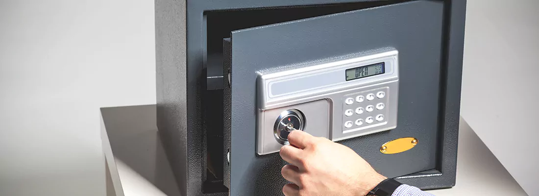 Safe Opening Repair in Lake Worth